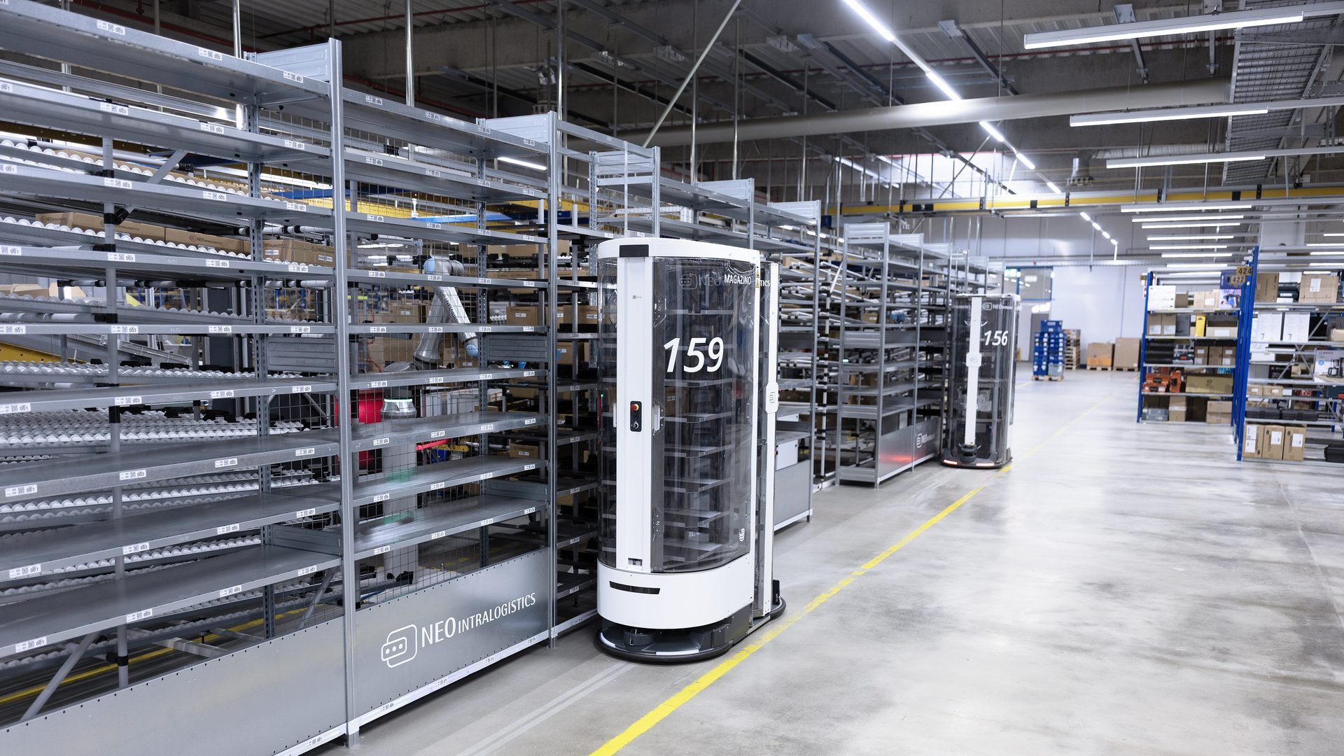 NEO Roboterflotte im bestehenden Lager - skalierbare Kapazität ohne Cube-Storage-Investition